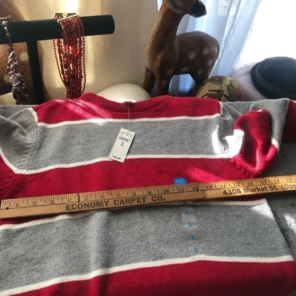 𝅺The Children's  Place Red Grey  striped‎ Sweater Boys Large  10 -12 NWT